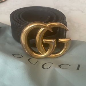 Gucci marmont black belt gold buckle